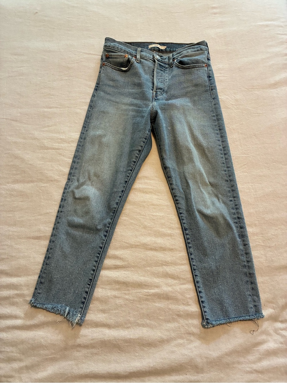 Levi's Women's Crop Wedgie Slim Straight Jeans